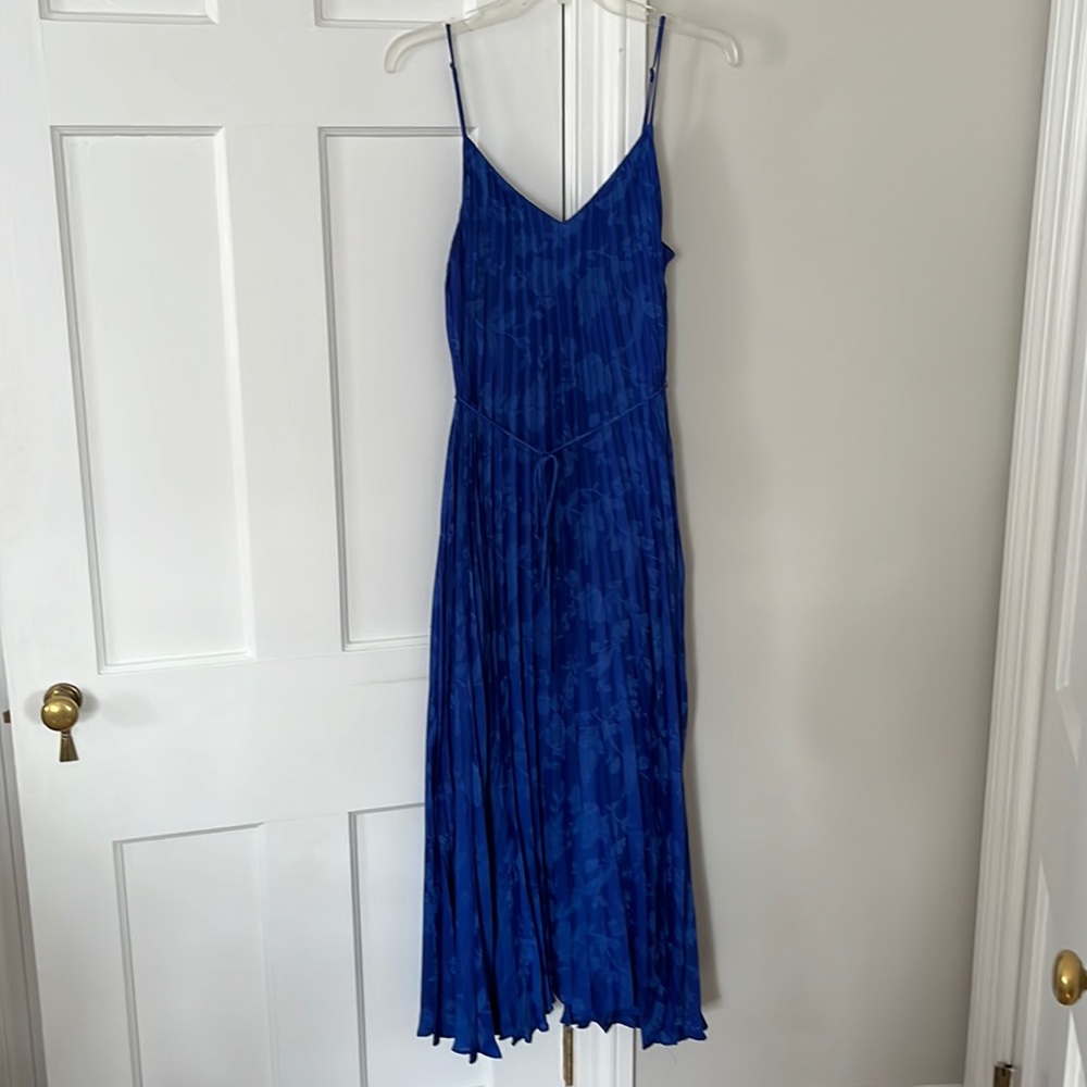 Royal blue pleated floral midi dress